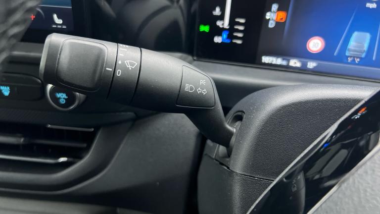 2025 Ford Transit Custom 320 L1 Petrol Fwd 2.5 PHEV 232ps H1 Van Limited Auto Van Hybrid Automatic