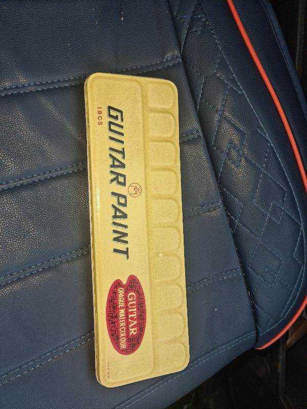 Vintage Guitar paint Opaque watercolour 18pcs excellent condition 1st 2c will buy 