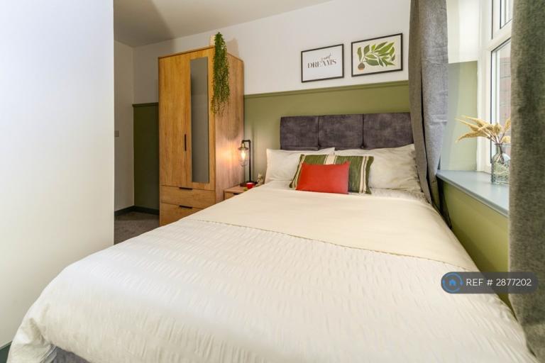 1 bedroom in Crown Lane, Bolton, BL6 (#2877202)