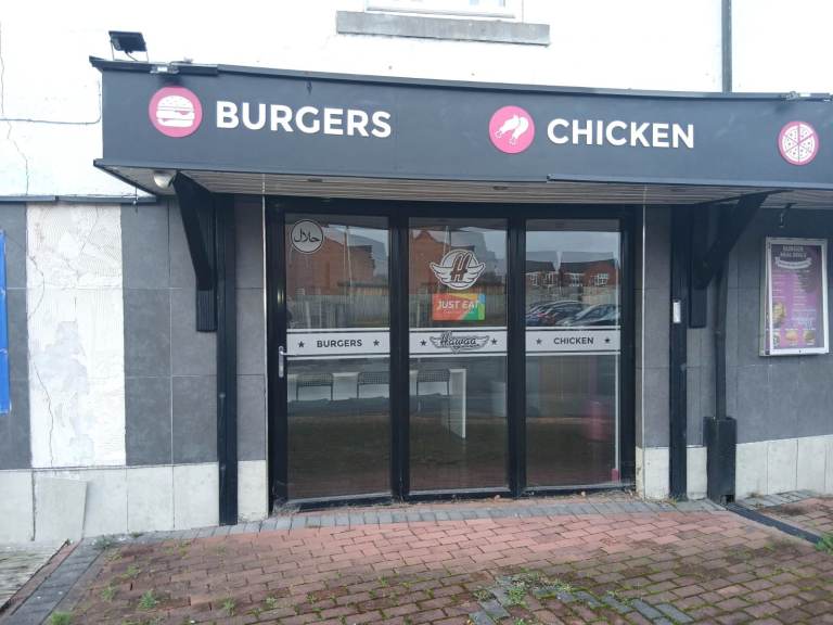 Cafe/Diner/Restaurant/Takeaway Shop To Let in Bury, Dumers Lane, M26, Bury, Manchester