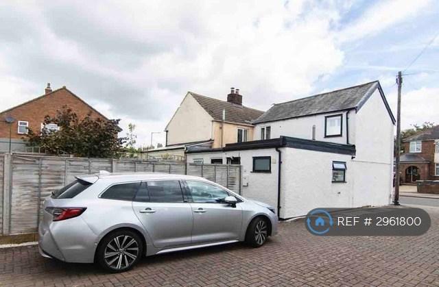 1 bedroom house in High Street, Arlesey, SG15 (1 bed) (#2961800)