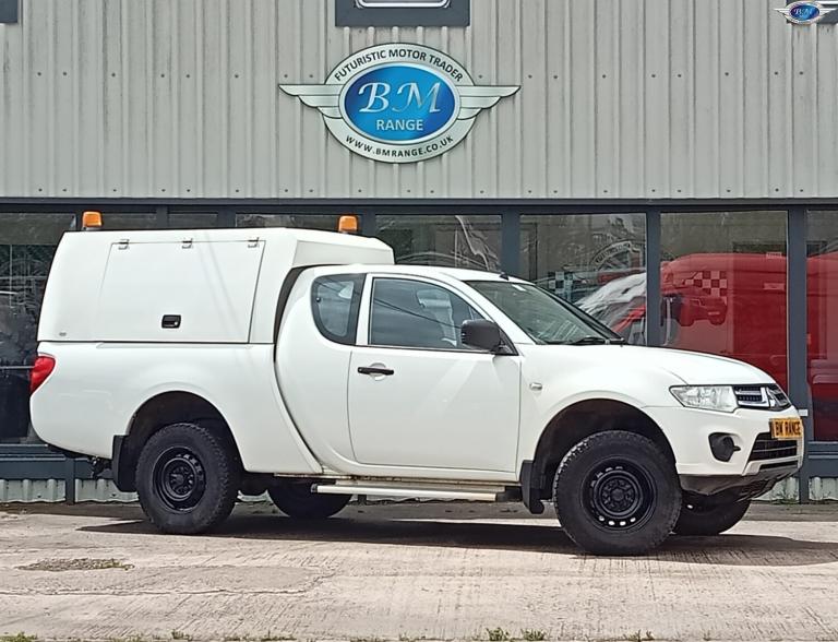 MITSUBISHI L200 2.5 DI-D 4Life White Manual Diesel 2015