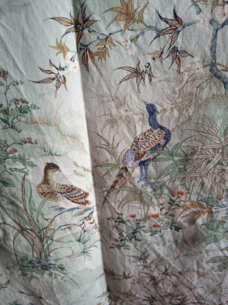 VINTAGE FABRIC - CROWSON SCREEN PRINT - KYUSHA