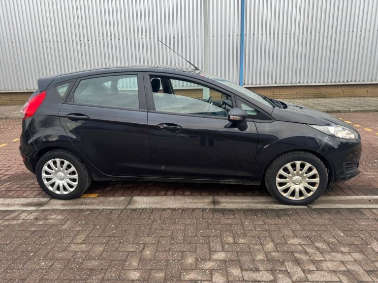 Ford, FIESTA, Hatchback, 2013, Manual, 1241 (cc), 5 doors