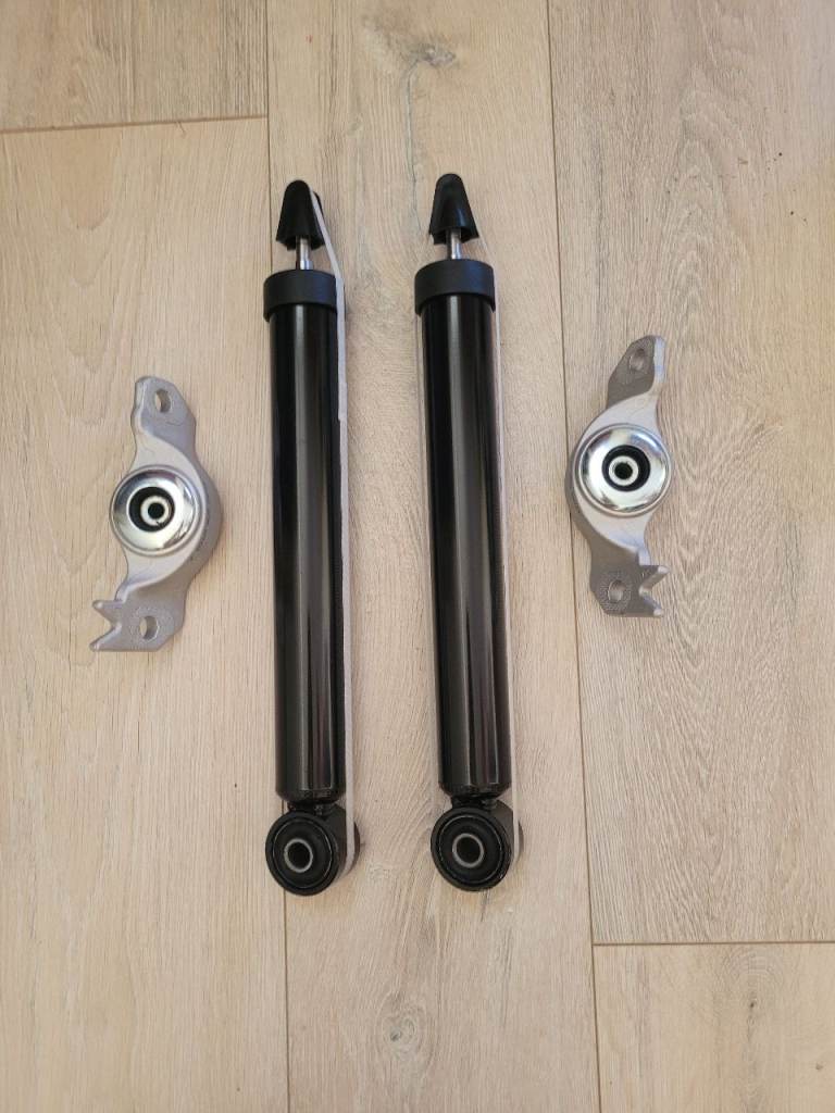New Rear Shock Absorbers Pair for Vauxhall Insignia