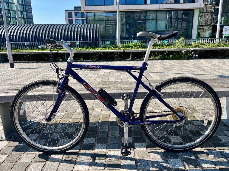 GT Outpost City Bike – Blue, Good Condition