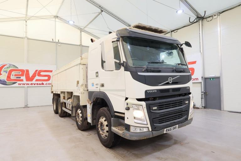 2015 (15 PLATE) Volvo FM410 8x4 Euro 6 Tippers