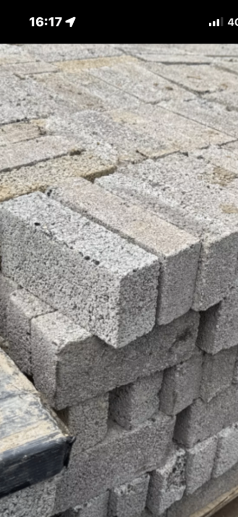 Concrete block 21x10x6cm 800 available £1 each 