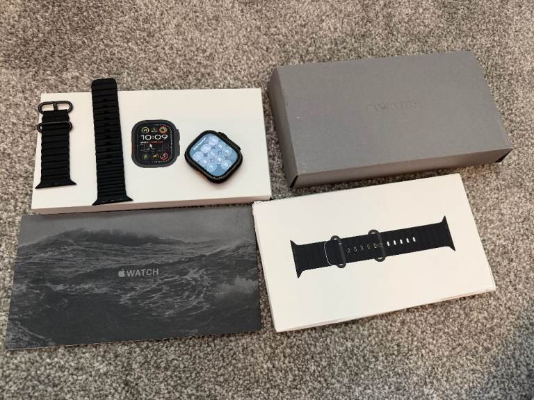 Great condition! Apple Watch Ultra 2 Black Titanium + black ocean band! Boxed! 100% battery!