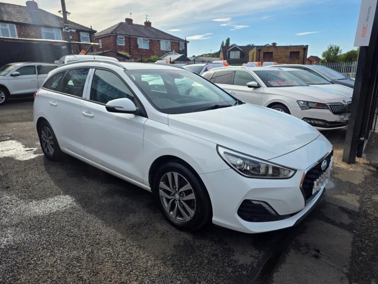 2021 HYUNDAI I30 1.6 CRDI SE TOURER EURO6 DIESEL WHITE MANUAL EX POLICE