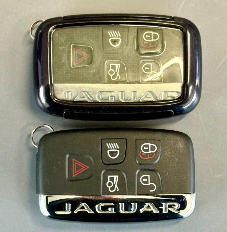 2010 Jaguar XJ 5.0 V8 Premium Luxury Auto Euro 5 4dr (LWB) SALOON Petrol Automatic