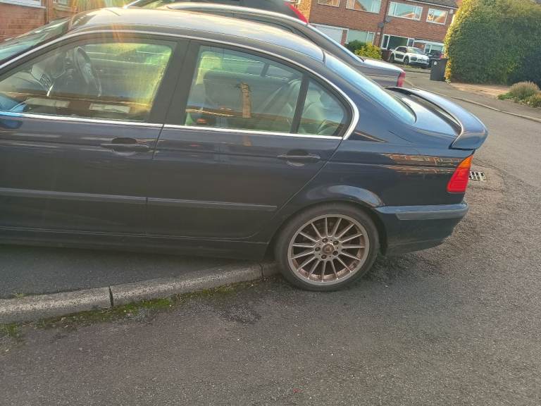 BMW, 3 SERIES, Saloon, 2000, Manual, 2494 (cc), 4 doors