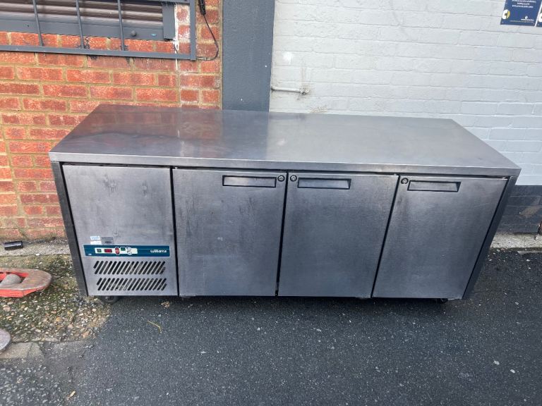 Commercial Williams bench fridge undercounter 3 doors cafe shop restaurant 