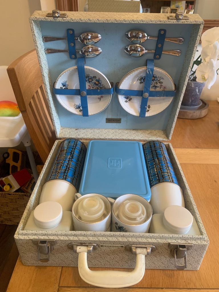 Vintage Brexton picnic set