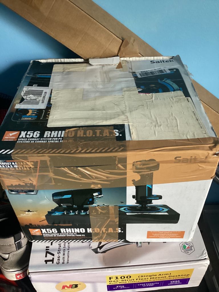 Saitek X56 RHINO HOTAS joy stick