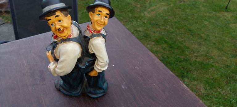 Laurel and hardy figure 