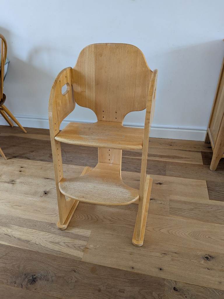 Wooden adjustable high chair