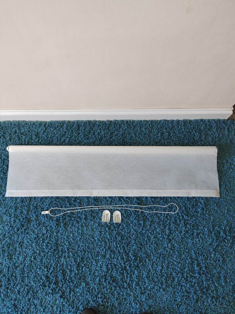 Window Sun Roller Blind - Ivory - Excellent Condition 48cm Wide x 60cm Drop