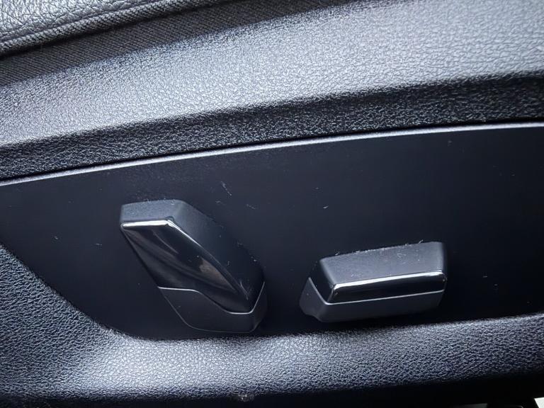 BMW 5 SERIES 2.0 530e SE Saloon 2018