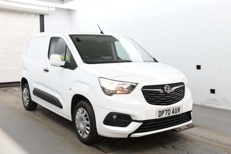 2020 Vauxhall Combo 1.5 Turbo D 2300 Sportive L1 H1 Euro 6 4dr PANEL VAN Diesel Manual
