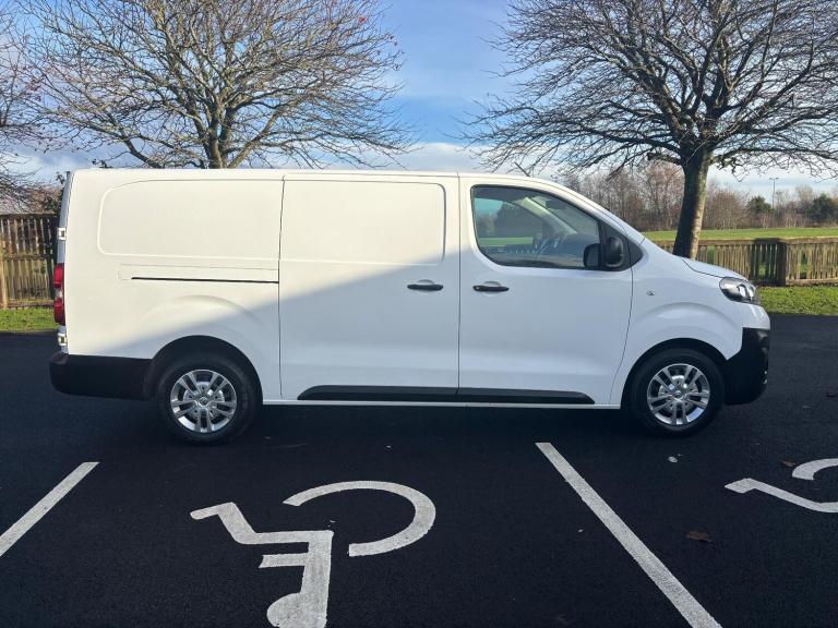 2020 Vauxhall Vivaro 2900 1.5d 100PS Dynamic H1 Van PANEL VAN DIESEL Manual