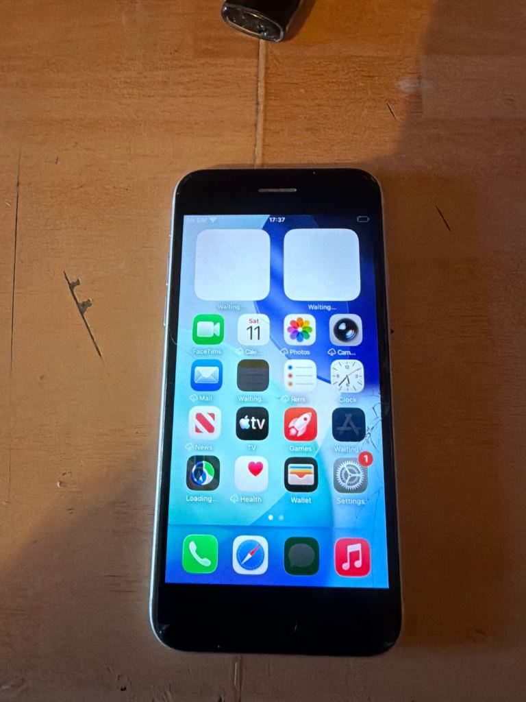IPhone SE 128gb unlocked