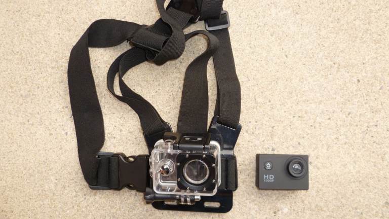 Full 1080p Hd Mini Bodycam With Ip68 Waterproof Housing And Harness | Good Condition