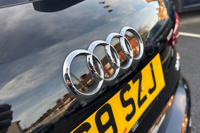 2019 Audi Q3 35 TDI S Line 5dr S Tronic ESTATE DIESEL Automatic