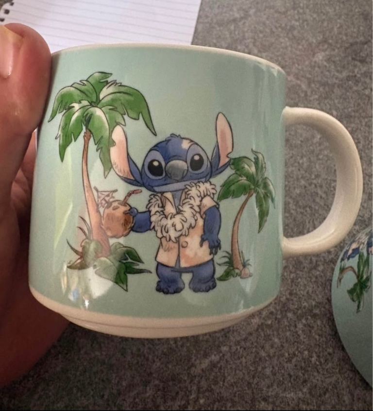  Job lot of mugs, glasses and candles – NEW
