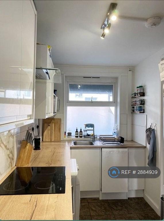 1 bedroom in Redman House, London, SE1 (#2884939)