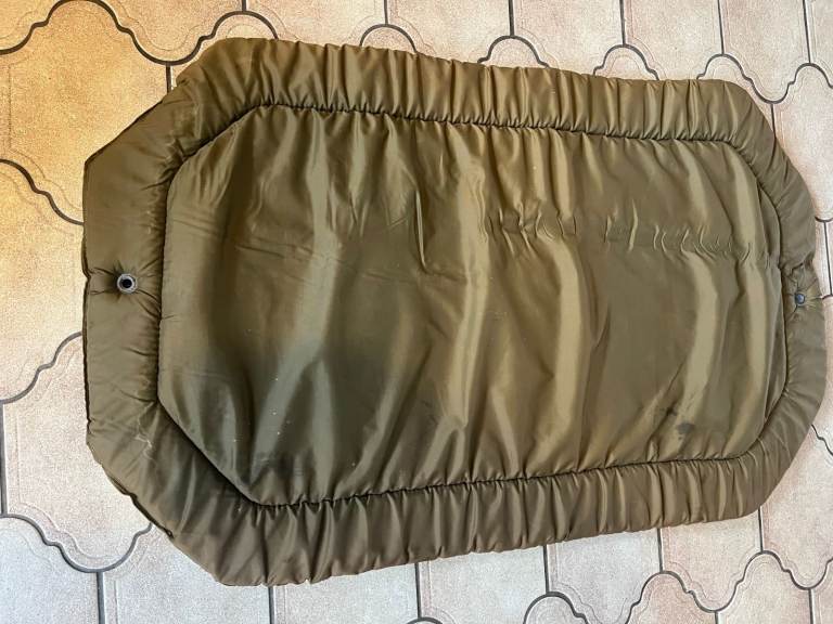 Fishing Unhooking Mat and Keepnet with bank stick