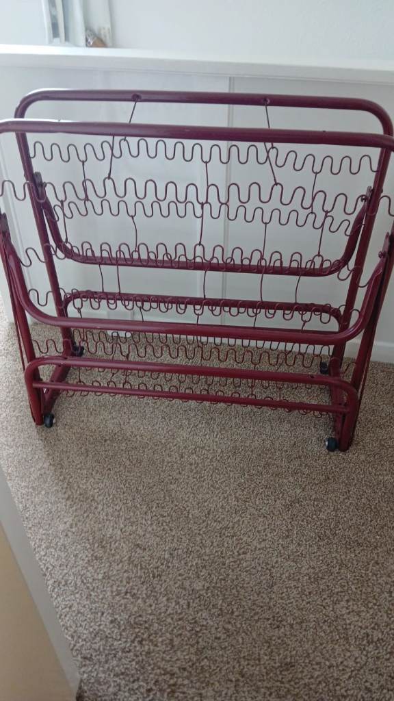 Folding bed frame