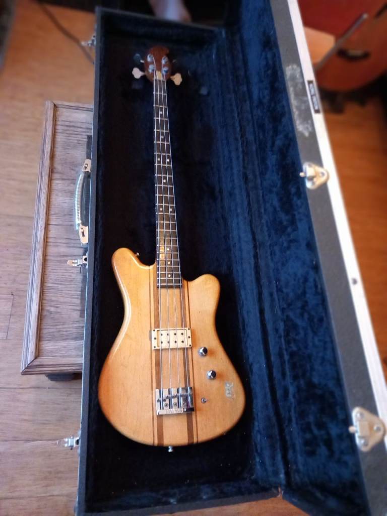 Martin EB-18 electric bass