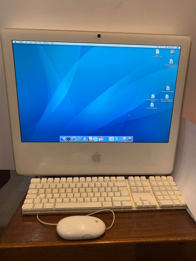 iMac 20" with keyboard and mouse