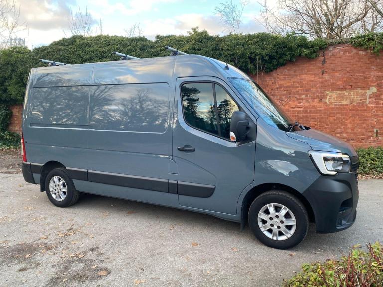 2022 Renault Master 2.3 dCi ENERGY 35 Business+ Quickshift FWD MWB Medium Roof Euro 6 (s/s) 4dr P...