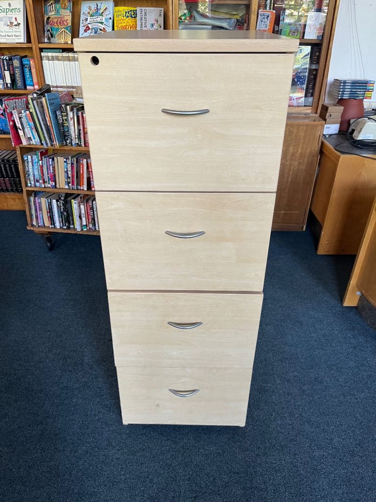 File cabinet 