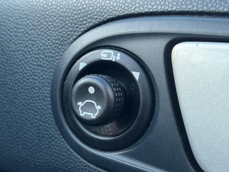 2012 Ford Fiesta 1.4 TDCi [70] Titanium 5dr HATCHBACK DIESEL Manual