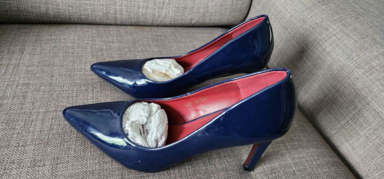 Women shoes heels size 5 shinny blue lunar
