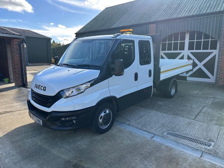 2023 Iveco Daily Business 35-140 CREW CAB with seats Tipper 30000 miles
