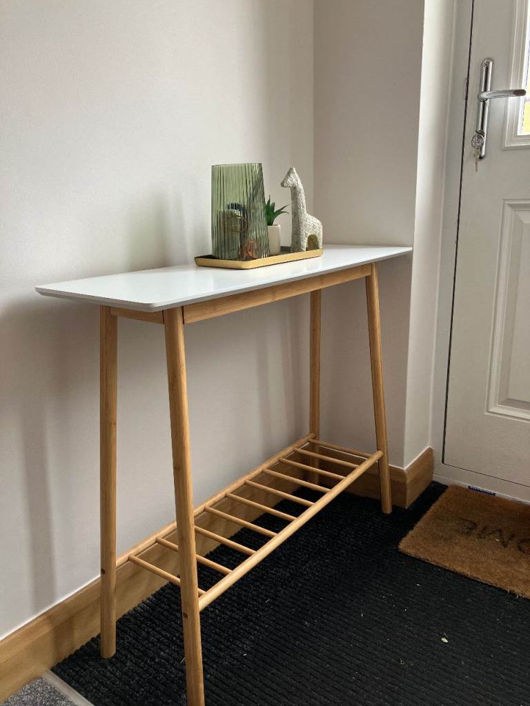 White & Wood Console Table – As New Condition
