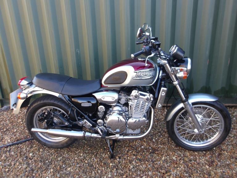 Triumph Thunderbird 900 Low Miles, Fantastic Condition, * UK Delivery *