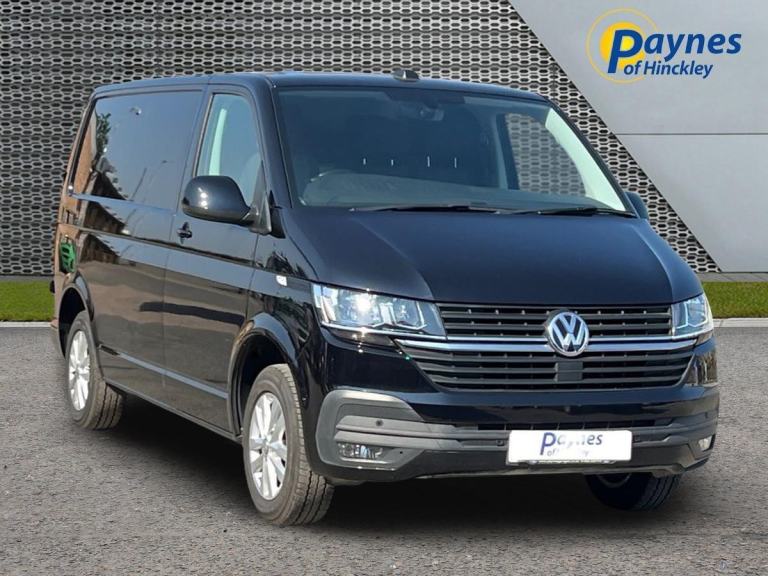 2022 Volkswagen Transporter 2.0 TDI T28 Highline SWB in Black