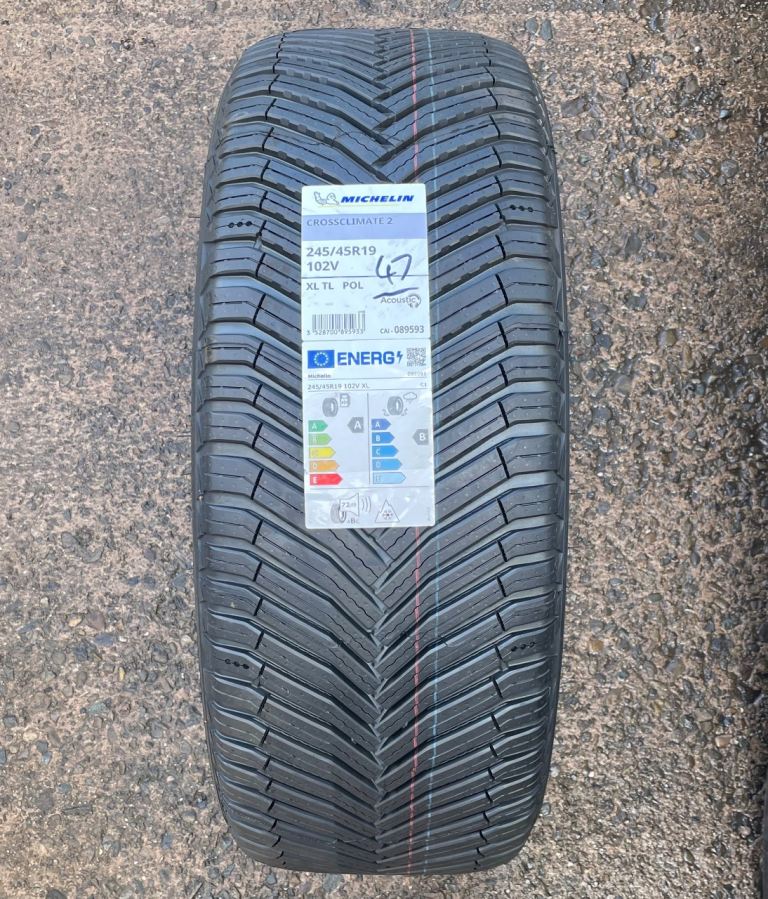 245 45 19 102V Michelin CrossClimate 2 XL Extra Load Acoustic Tyre New POL M+S