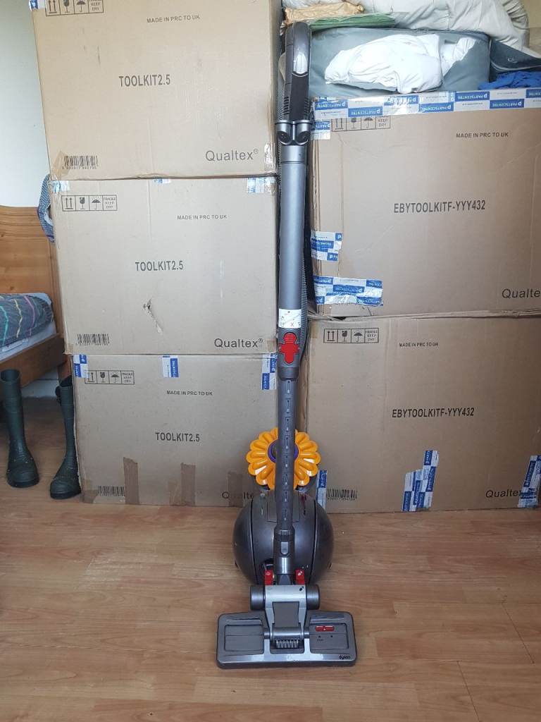 Dyson Ball cy27 pull along hoover Cylinder vacuum cleaner bagless tools no texing phone 