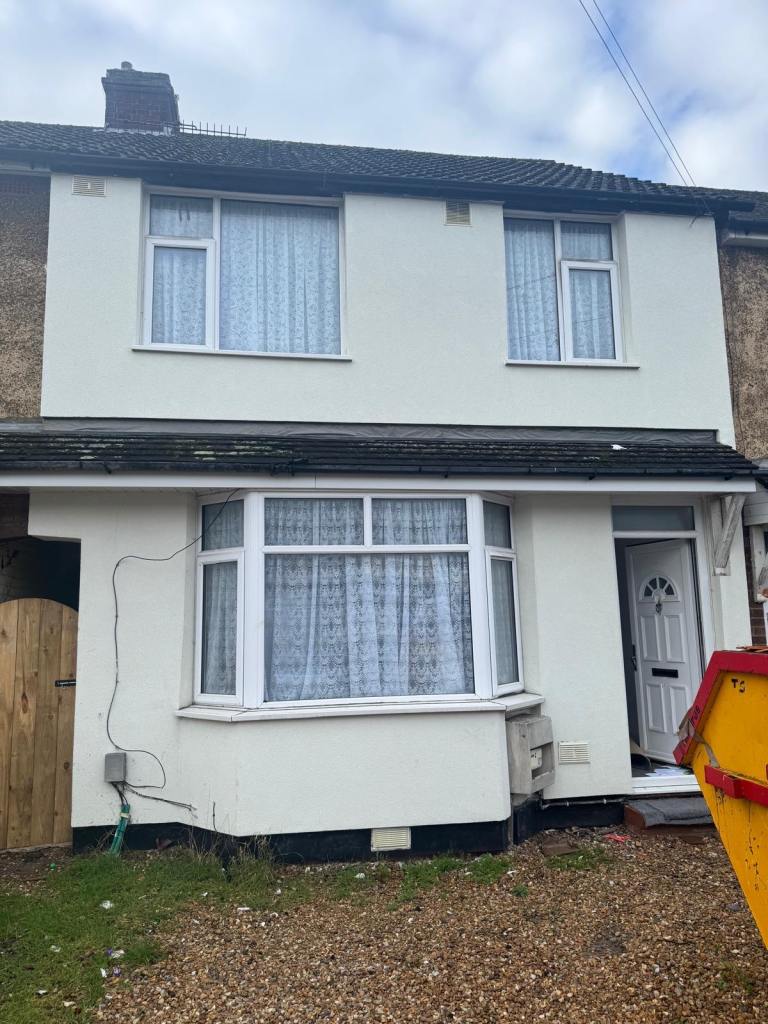 Fully refurbished house to rent