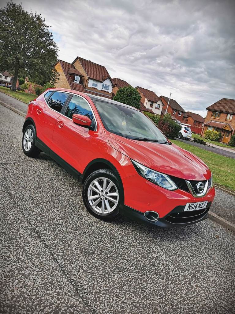 2014 NISSAN QASHQAI ACENTA PREMIUM...£20 TAX...1.5 DIESEL...115 BHP...6 SPEED...FSH...2 OWNERS...MOT