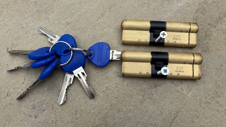 Avocet ATK 3 Star Cylinder Lock (Pair)