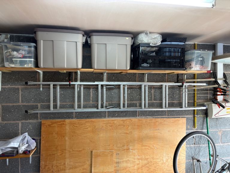 Aluminium ladder