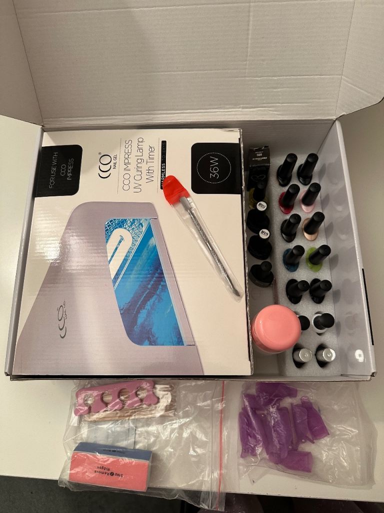 UV curing lamp with timer