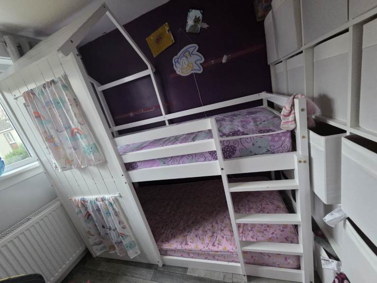 ** PRICE DROP **Treehouse Bunk Bed